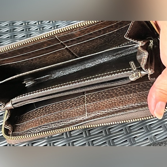GUCCI Monogram Calfskin Zip Around Wallet - Picture 7 of 10